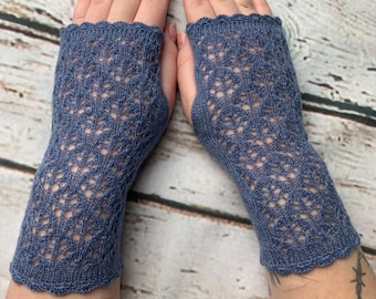 Stunning 100% Pure cashmere lace fingerless gloves. Col. Denim blue