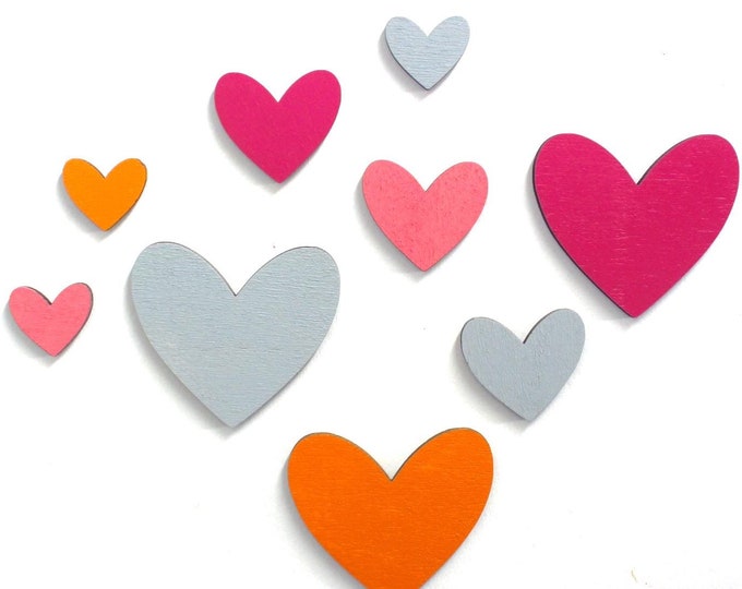 Wooden hearts in desired colors, hearts made of wood, motif set hearts