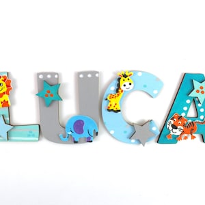 Letras de madera puerta habitación infantil animales