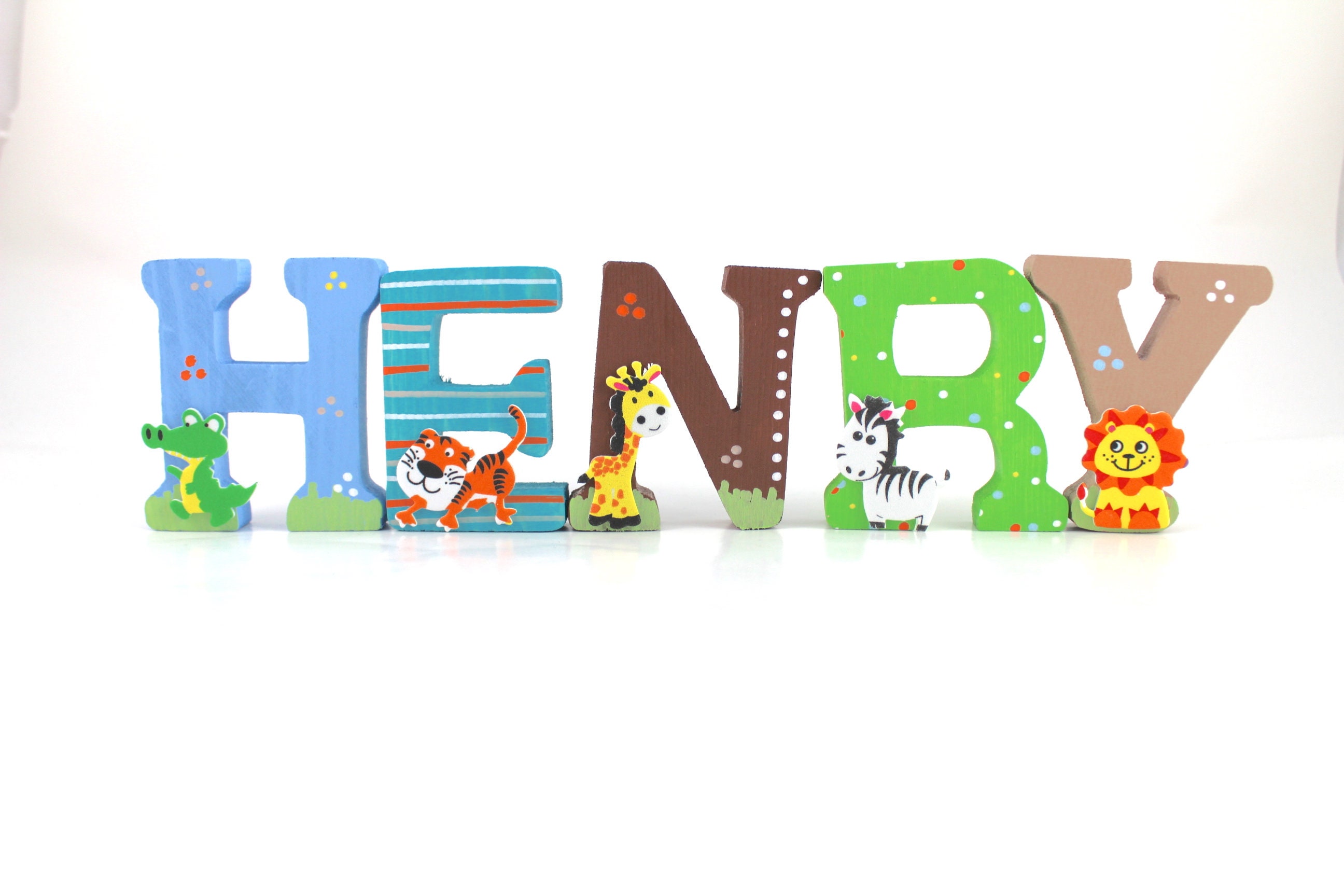 джунгли буквы. буквы с днем рождения в стиле сафари. грамота для игры зов джунглей. буквы в стиле джунгли. джунгли буквы.