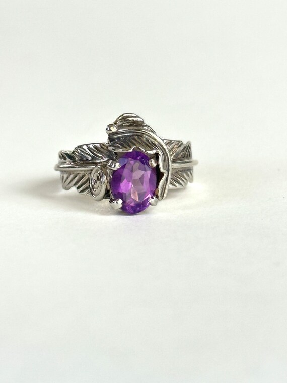 Sterling Silver Oval Amethyst Feather Ring