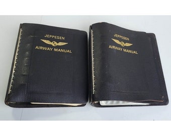 Pair Jeppesen Leather Airway Manuals 7 Ring Binders Aircraft Airplane Log Books