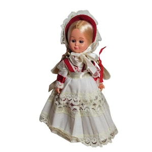 Vintage Dutch Danish Norway Blonde Folk Dress Sleeping Eyes Open/Close  Doll M34