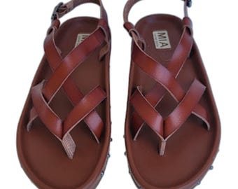 MIA Womens Size 8.5 Brown Strappy Toe Loop Studded Flat Sandals New M18