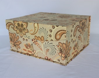 Greeting Card Organizer Tan Paisley