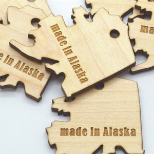 25 Wooden Custom Product Tags US States shapes laser cut and engraved image 5