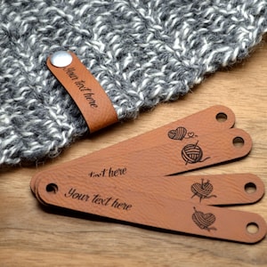 Etiquettes en similicuir 0,6 x 3,5 pouces - Etiquettes pour rivets - Etiquettes à tricoter, Etiquettes personnalisées, Cuir végétalien et Etiquettes au crochet