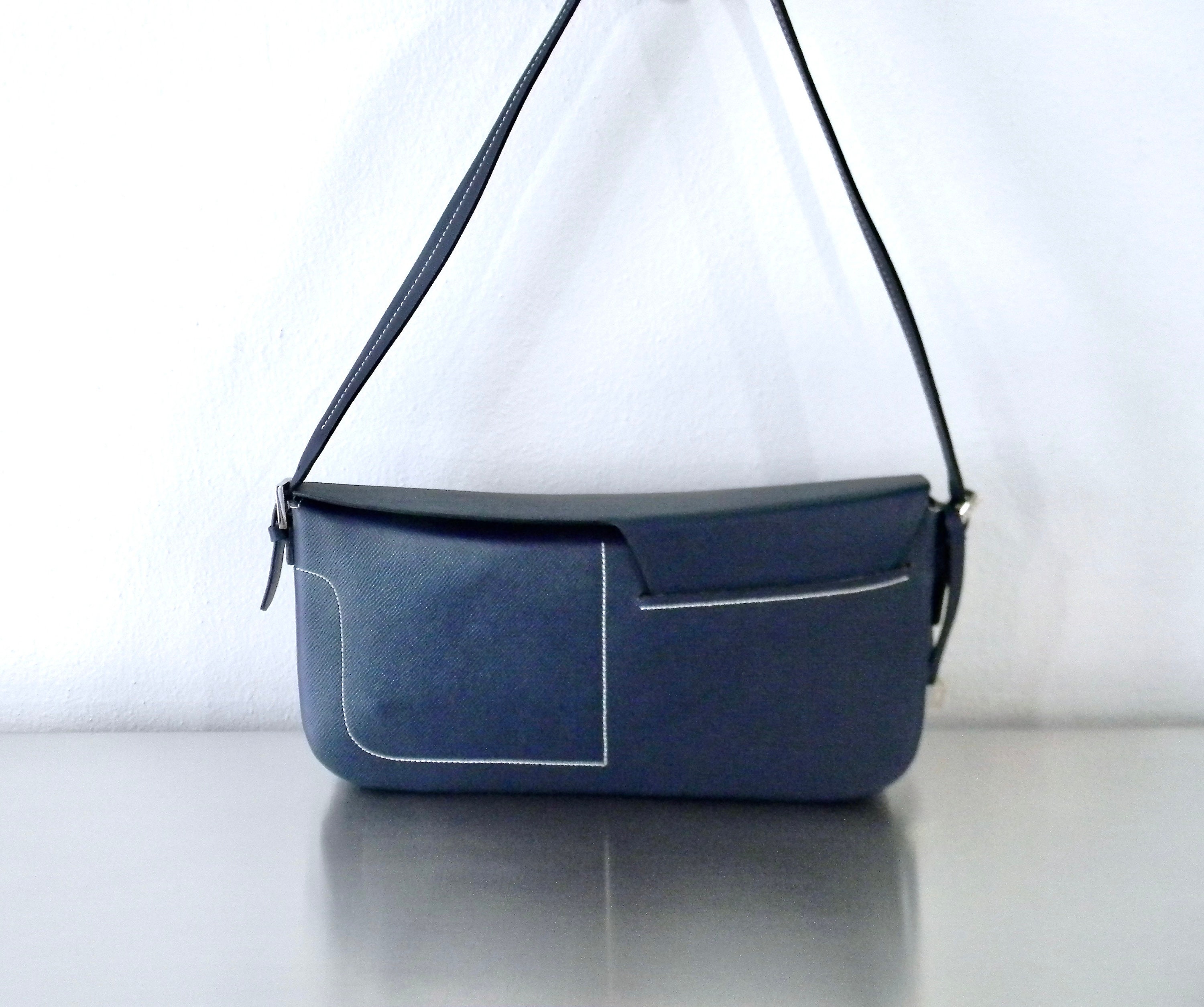 Vintage Retro Y2K 1990s Louis Cardy Baguette Style Small Beige Leather Purse Evening Lady Bag Handbag