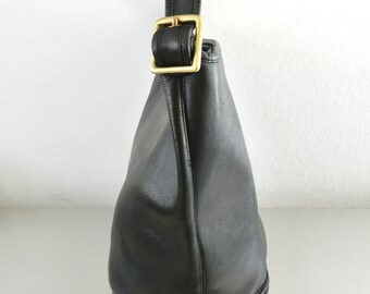 Vintage Black Leather Glue-in NYC Duffle Sac Coach Black -  Israel