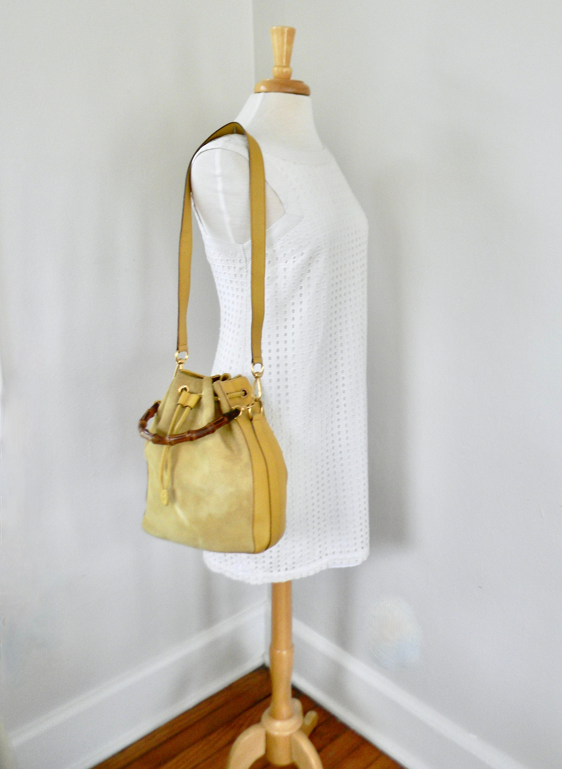 Vintage Gucci Yellow Suede Bamboo Drawstring Bucket Bag, 90s  display picture 2