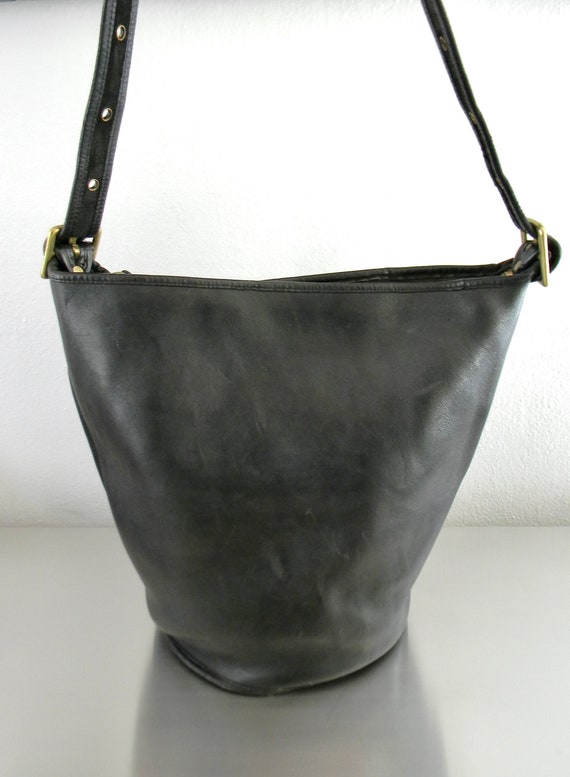 Vintage Black Leather Glue-In NYC Duffle Sac, Coa… - image 8