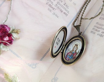 Hand painted locket with Saint Barbara, Catholic saint portrait, Personalized gift for confirmation, baptism gift for girl, religious gift