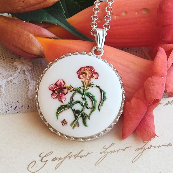 Collier en porcelaine avec capucine, bijoux floraux uniques, idée cadeau pour jardinier, pendentif en céramique peint à la main, petit cadeau pour amateur de Croatie