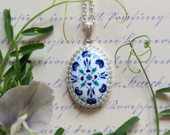 Collana pittura con Azulejo in porcellana blu, ciondolo dipinto a mano, gioielli in piastrelle portoghesi, gioielli estivi, regalo per un amante del Portogallo