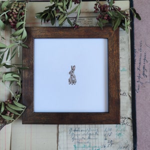 Aquarelle miniature originale avec lièvre, illustration d'un animal de la forêt, décoration murale lapin mignon, cadeau animal pour chambre d'enfant image 2