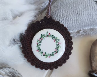 Porcelain hand-painted necklace with Christmas wreath, unique holiday gift, gift for artist, cottagecore outfit, vintage and retro style