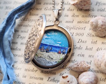 Original painting locket with summer memories, personalized locket, specal gift from mother, custom order jewelry, travel loving artist gift