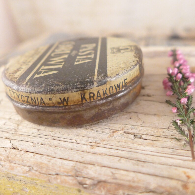 can box container shoes antiques tin mortar Box Creams for footwear atelier brocante