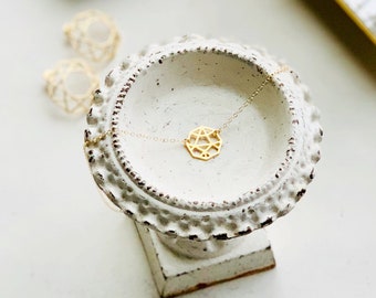 Collier Octogone Petite Geo Filigree / Collier Géométrique Rempli d’Or / Collier En Or Délicat / Collier En Or Minimal / Or Simple