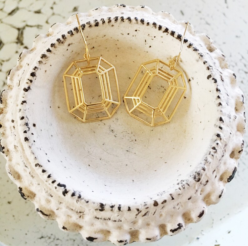Framed Illusion Earring Matte Gold Earrings Everyday Gold earring Simple Earrings
