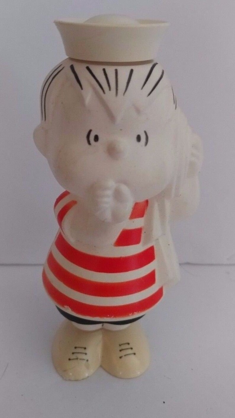 linus figurine
