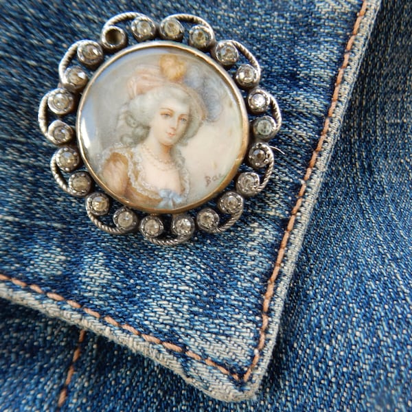 Antique Portrait Pin/Brooch. Round Miniature Portrait of Woman in Hat. FREE SHIPPING.