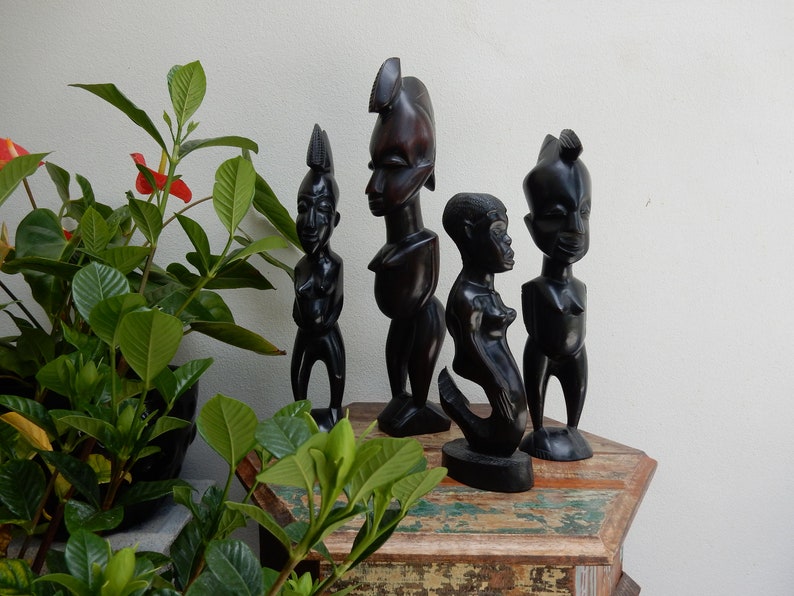 Kenya Africa Ebony Wood Statue FREE SHIPPING. Vintage African Carving Hand Crafted Sculpture