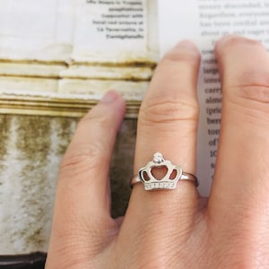 Ring, Sterling Silver Ring, 925 Ring, CZ Cubic Zircona, CZ Ring, Crown Ring, Fashion Ring, Small Ring, Gift for her, Simple Ring, Cute Ring