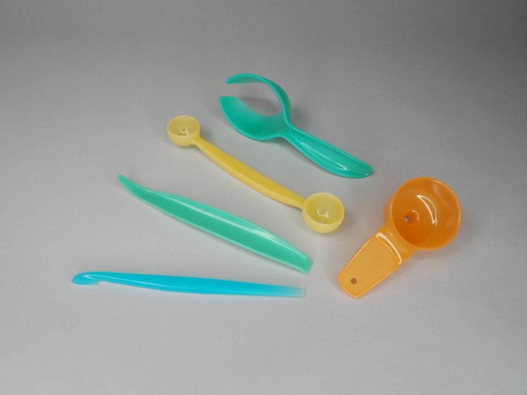 Vintage Tupperware Gadgets Lot / Melon Baller / Egg Lifter / Small