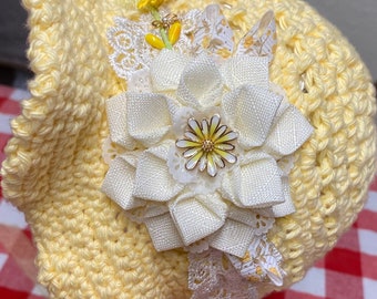 Little Lady's Charming Crocheted Garden Party/Church-Going Hat!