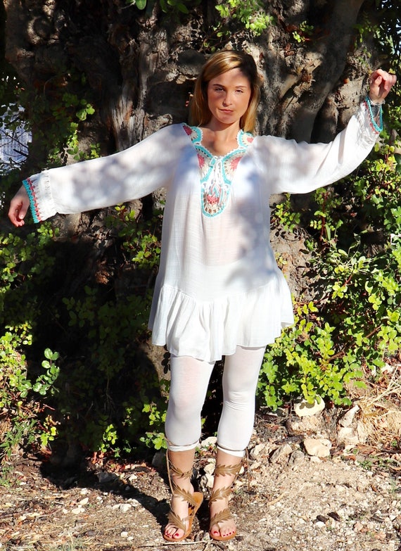 white tunic tops for leggings
