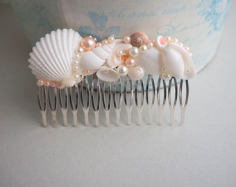 Beach hair comb, Nautical wedding, Beach hair accessory, Seashell hair comb, Mermaid hair comb,sea shell Blush pink comb,sea shell Headpiece