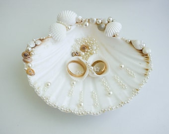 Seashell ring holder, Wedding Ring Holder, Sea shell Ring Bearer, Sea Wedding, Ring Bearer Beach Wedding Sea Shell Ring Pillow White wedding