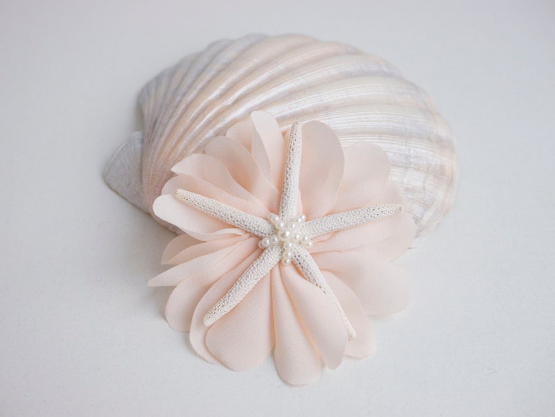 Seashell Hair Clip Beach Wedding Beach Hair Accessory Pale Etsy