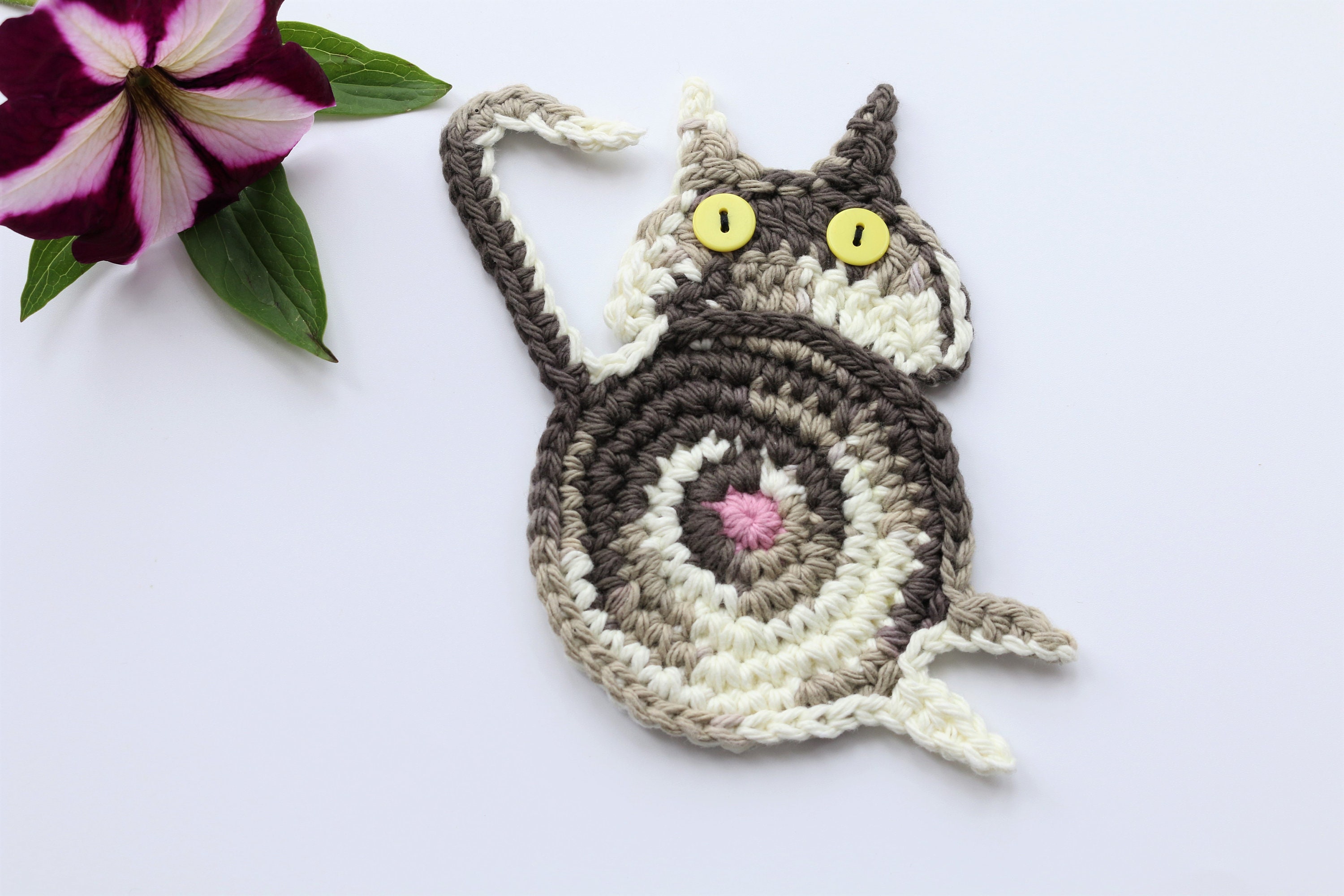 Crochet Peeking Cat Butt Coaster - unique gift for cat lovers - anima…