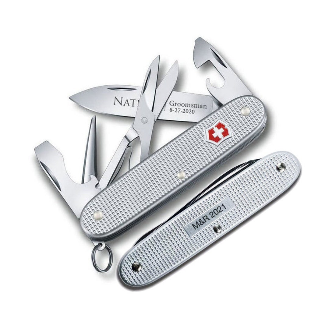  Victorinox Pioneer Alox Swiss Army Knife, 8 Function Swiss Made  Pocket Knife with Reamer, Key Ring, Can Opener and Large Blade - Black :  Everything Else