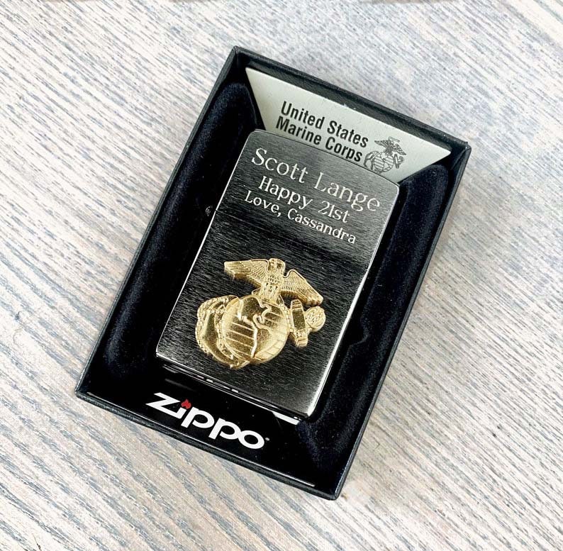Briquet véritable Zippo personnalisé noir mat : l'Idée cadeau éternel