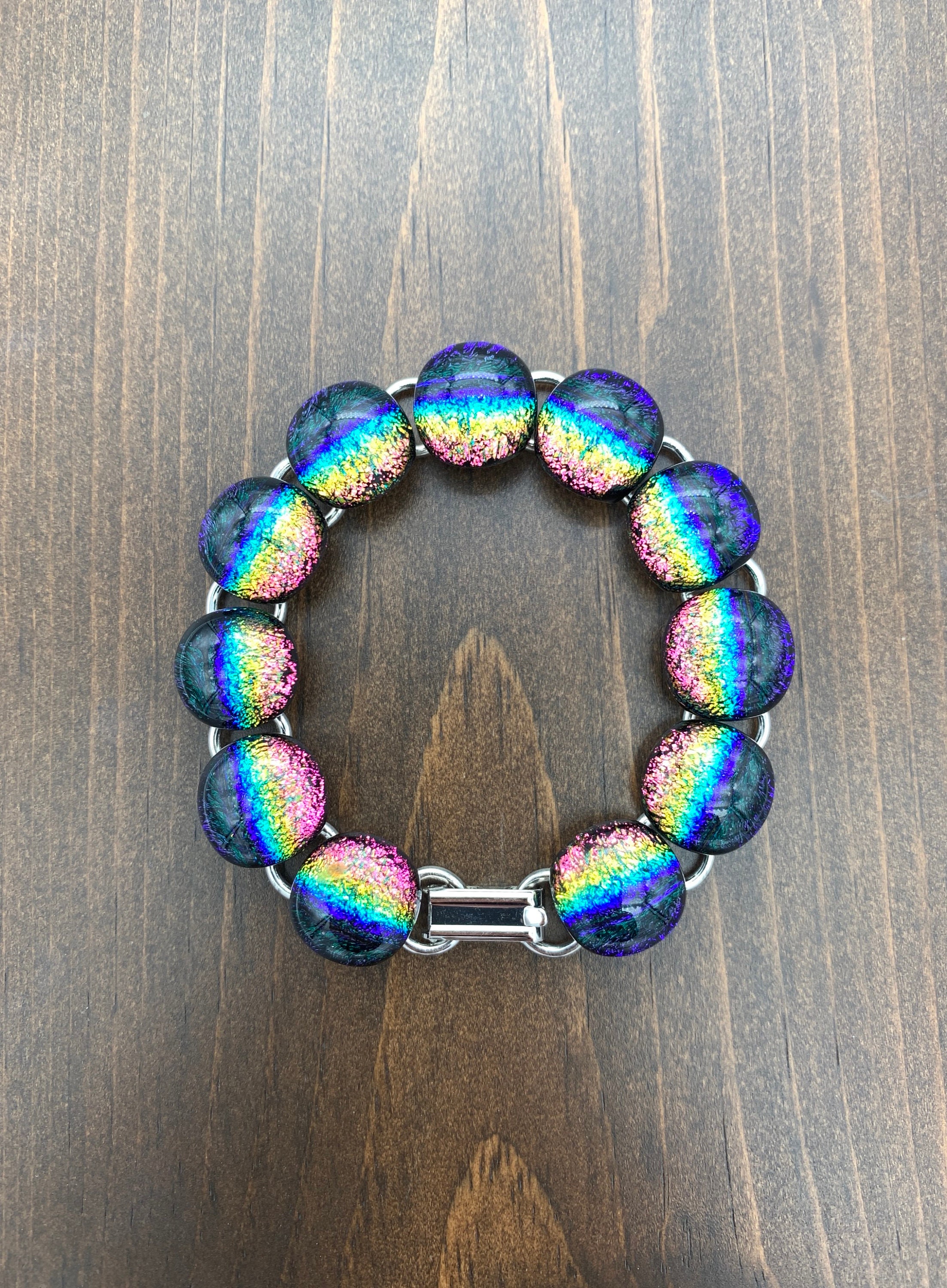 How To Make Fused Glass Bracelets / Scenery Dichroic Fused Glass Jewelry By Jump Glass The Beading Gem S Journal / Simple fusing instructions fused glass is one of the easiest and most exciting techniques for beginners.