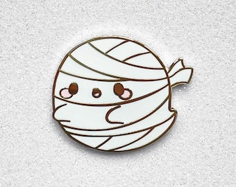 Spoopy Cute Mummy Ghost Enamel Pin - Kawaii Spooky Horror Halloween Badge - Little Round Cosplay Ghost
