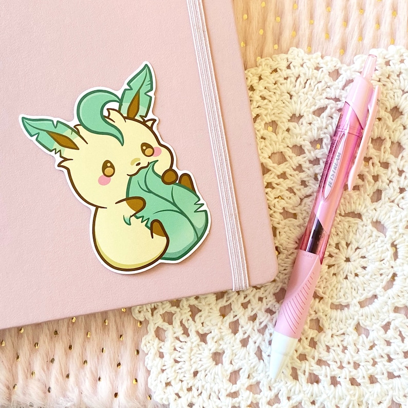 Cute Chubby Eevee Sylveon Leafeon Eeveelution Kawaii Animal Fox 8cm Gloss Vinyl Notebook Laptop Phone Sticker Leafeon