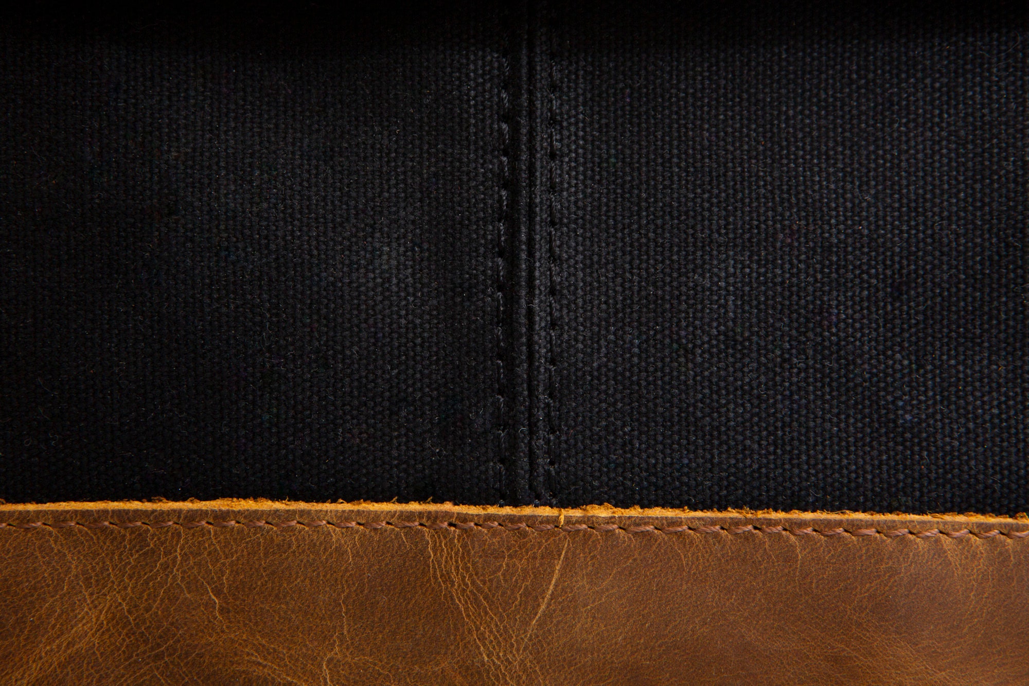 Medway Messenger Bag Durable Leather Canvas Bag Stylish 