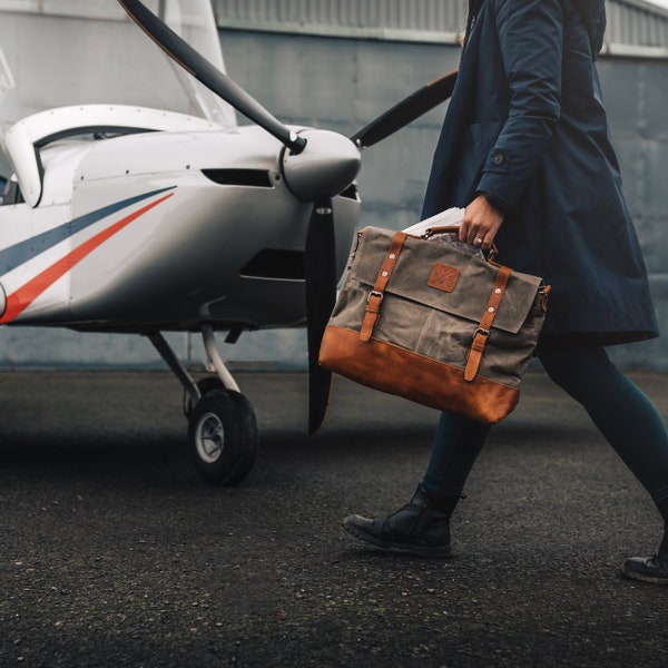 Green Mersey Messenger Bag | Leather Waxed Canvas Bag | Stylish 16inch Laptop Bag | Aesthetic Travel Bag | Weekend Bag | Gift for Him