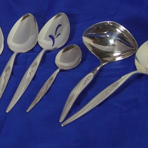 Beautiful vintage/retro set of &quot;Flight&quot; by Community Plate (circa 1963) Twelve place settings and service pieces