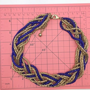 Collier tressé à plusieurs rangs de chaîne en maille bleu royal doré image 4