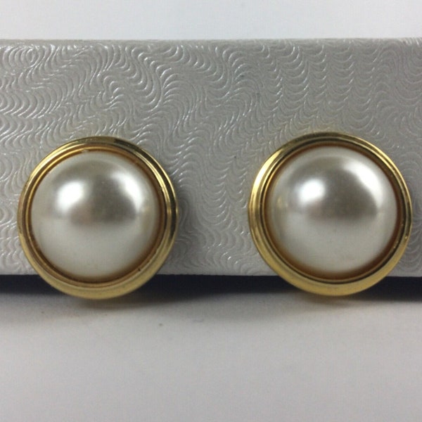 Faux Mabe Pearl Earrings Gold Tone Clip On 1980s Dynasty Knots Landing