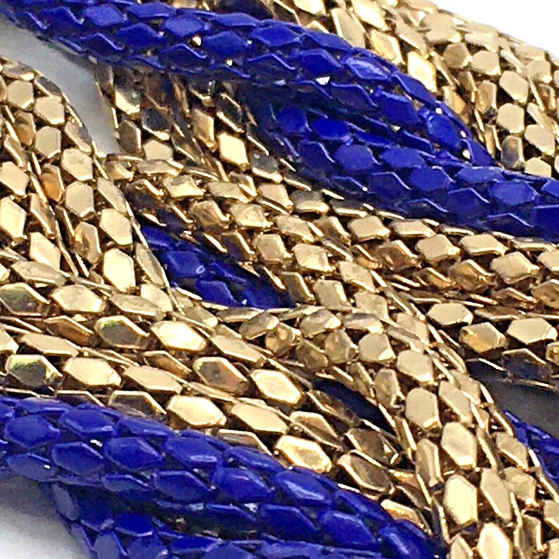 Collier tressé à plusieurs rangs de chaîne en maille bleu royal doré image 3