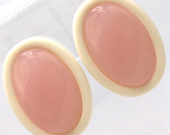 Vintage White Pink Acrylic Oval 80s Large Clip On Earrings Gold Tone Back Barbie