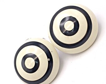 Vintage negro blanco círculo rayas botón clip en pendientes Bullseye Mod Metal