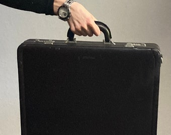 Vintage Davidt’s Dark Brown Faux Leather Briefcase 1980s 1990s