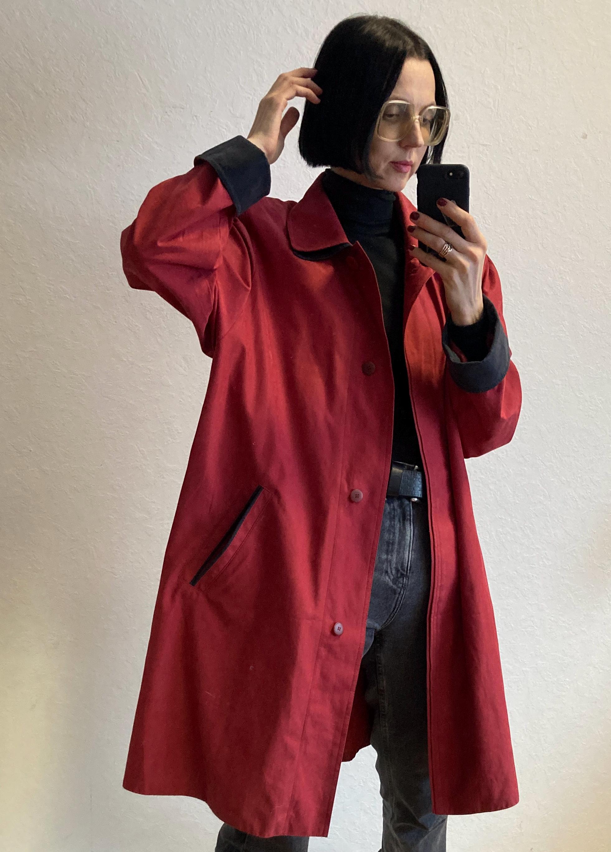 Vintage London Fog Red Trench Coat: Navy Blue Collar, 1980s Size